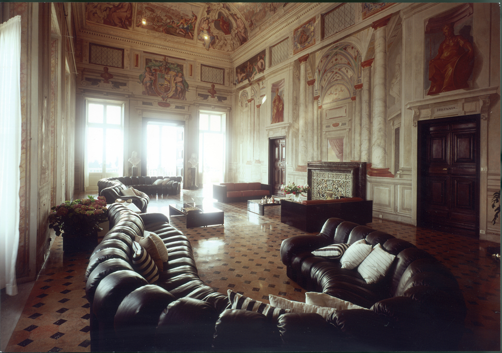 Sofa DS 600 in der von Eleonore Peduzzi renovierten Villa Paradiso 1977